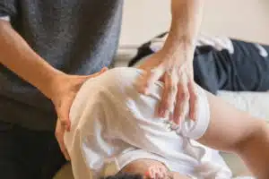 Spinal decompression therapy at the chiropractic clinic